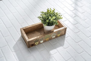 Boxes-Home-Sm-Box-Succulents-props
