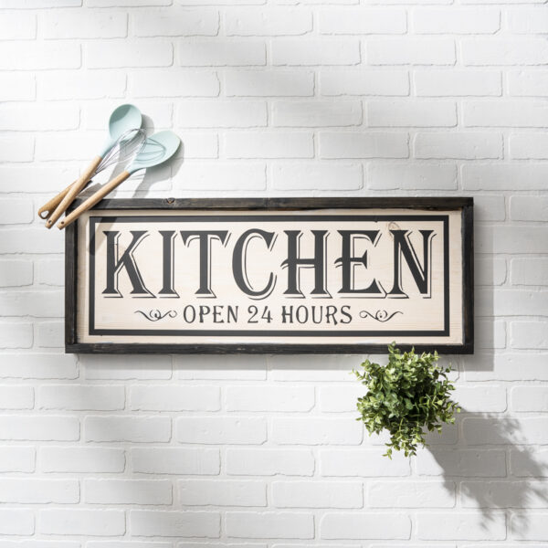 12x32 Kitchen 24 hr - props