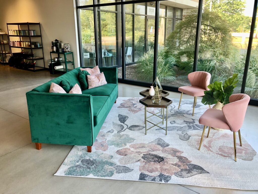 sitting-area-scaled